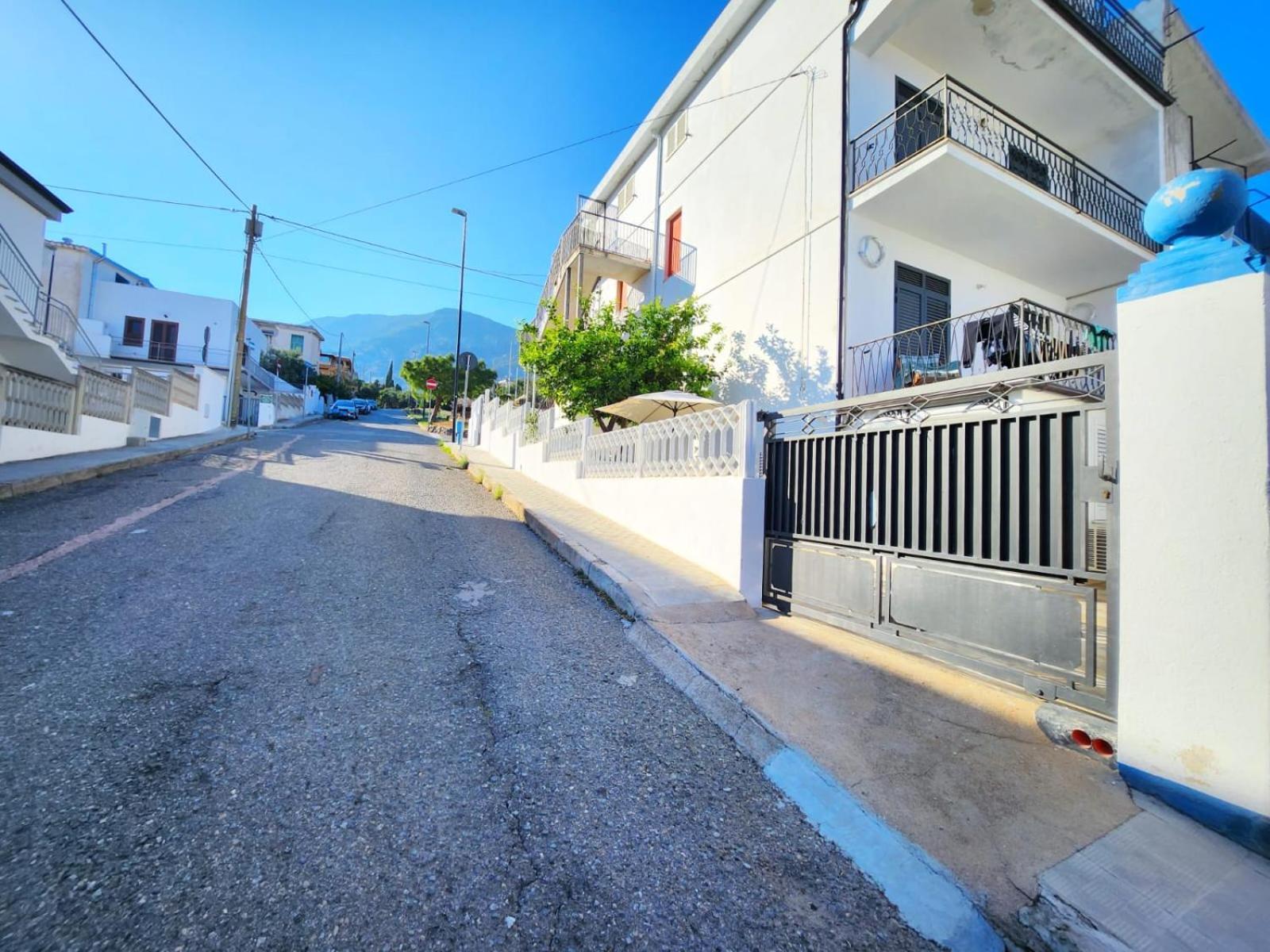 Casa Al Mare Orchidea - Motoparking - Wifi Free - Ac Cala Gonone Exteriör bild